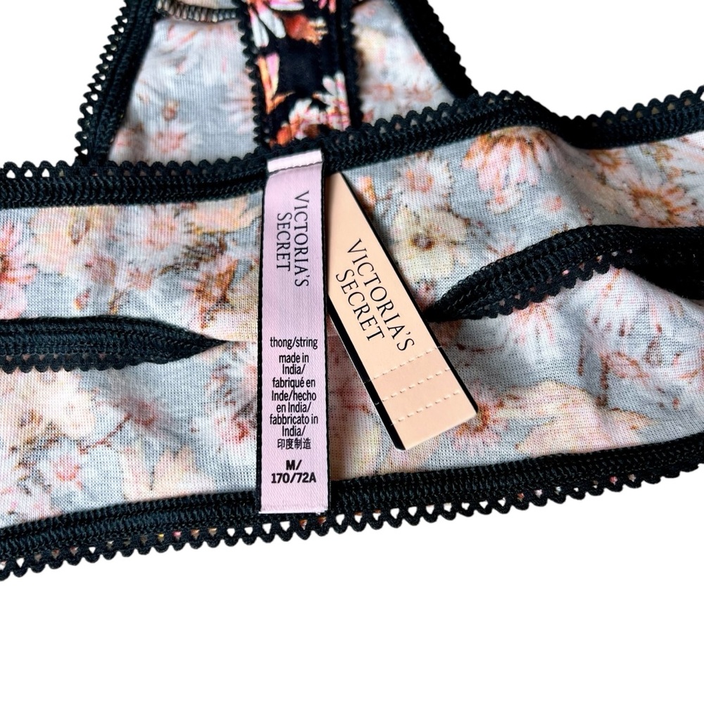 2022 Victoria’s Secret Floral Print Thong Size Medium - Picture 3 of 4